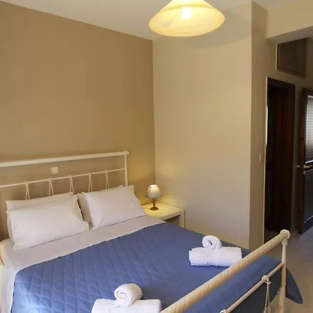 Cozy In The Heart Of The Town Apartment *